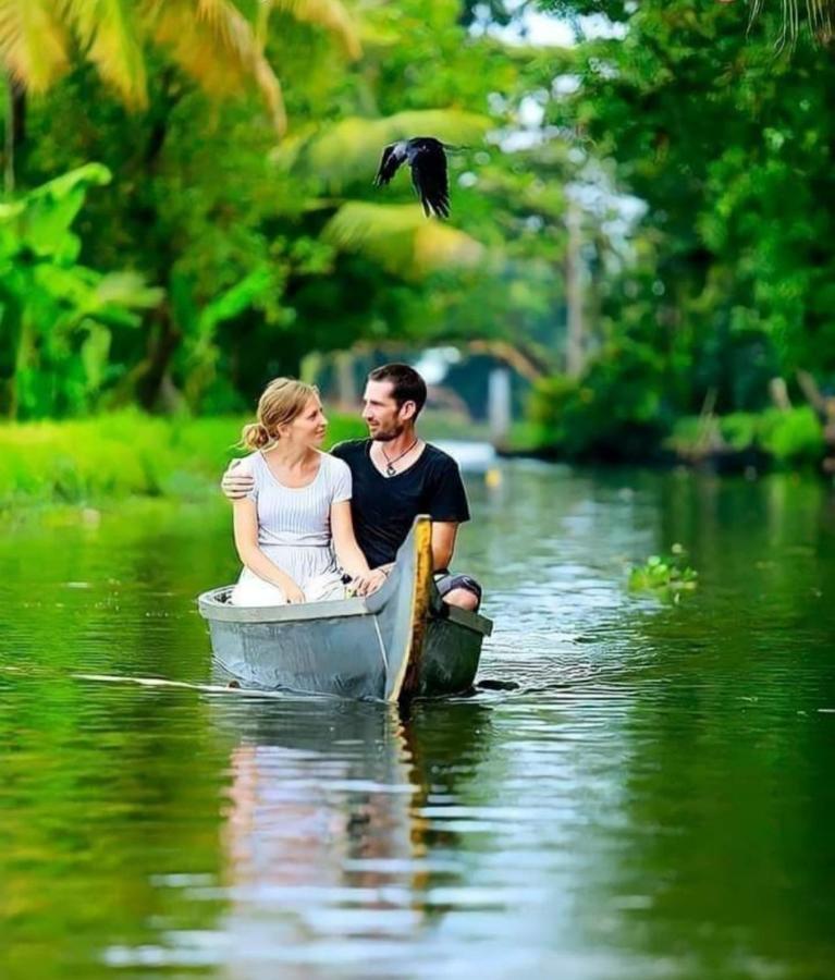 Vivaresidence Homestay Alappuzha Ngoại thất bức ảnh
